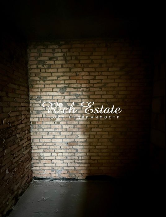 Поділ Видова квартира в клубному будинку Хорива 39/41