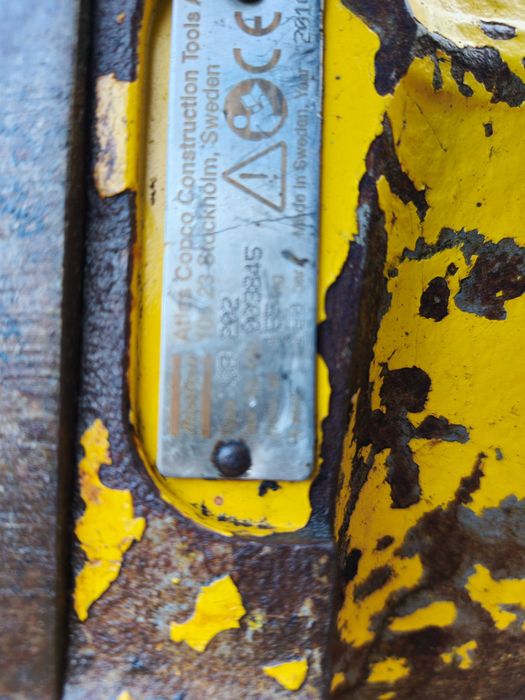 Młot wyburzeniowy do koparki Atlas copco