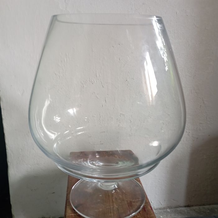 Duży wazon Krosno w kształcie kieliszka