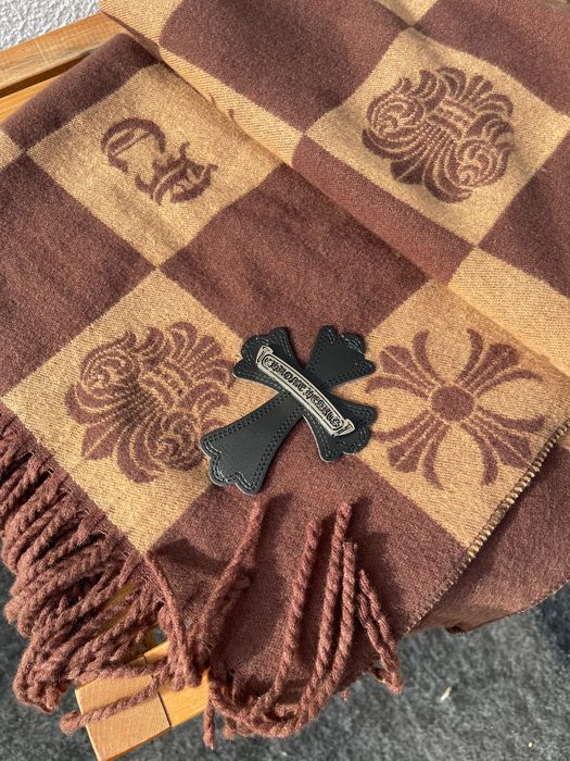 Echarpe  “ Chrome Heart “  -  Castanho