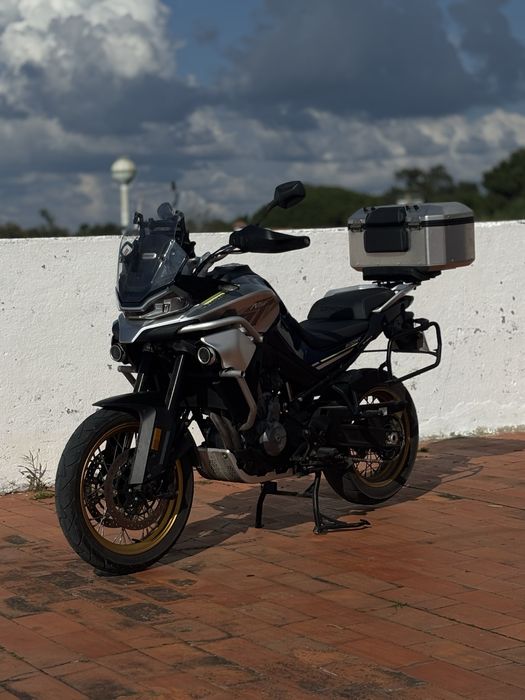 CFMOTO MT800 Touring 2024