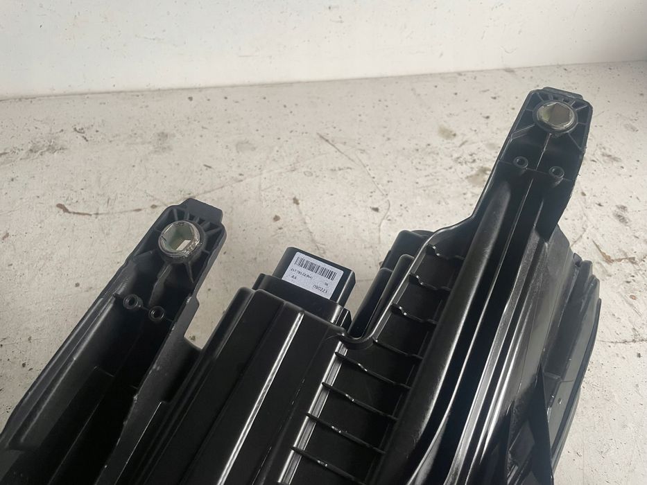 lotus eletre lampa full led prawa przód 8891424378