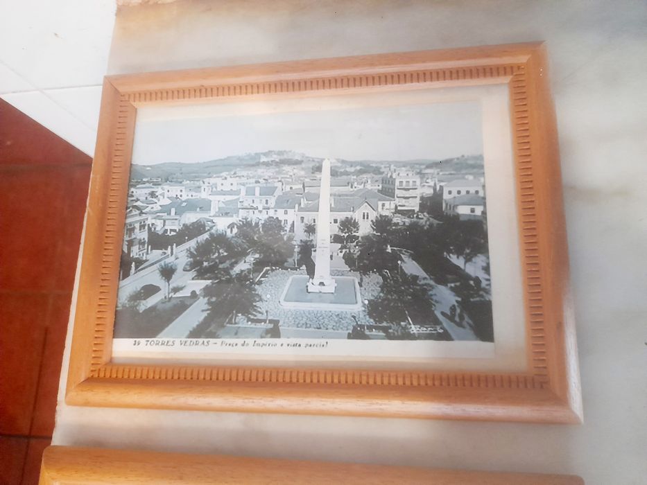 Conjunto de 2 Quadros com Fotografias Antigas Cidade Torres Vedras