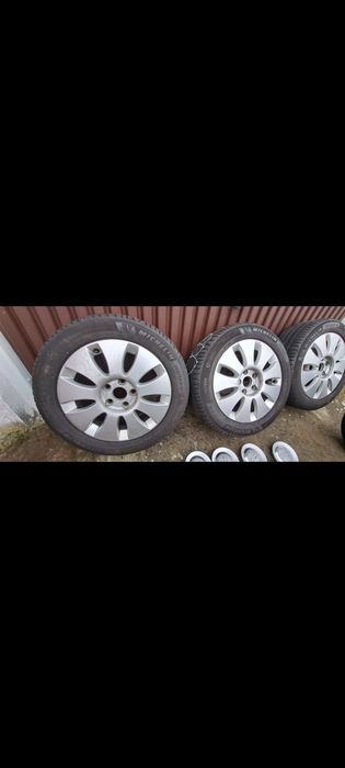 Alufelgi Audi 16 5x112  ET35  7J  Stan Idealny z Dekielkami