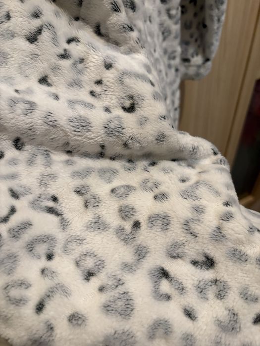 Etam L kombinezon futrzany piżama szlafrok rozm 38/42