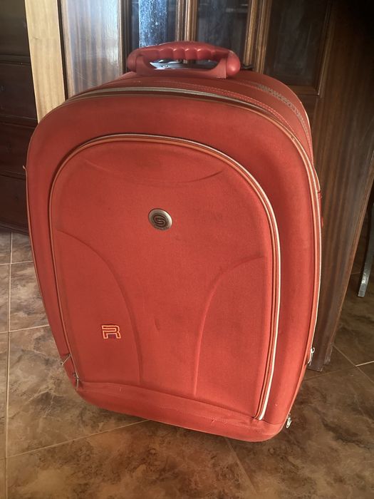 Mala de viagem de porão em bom estado