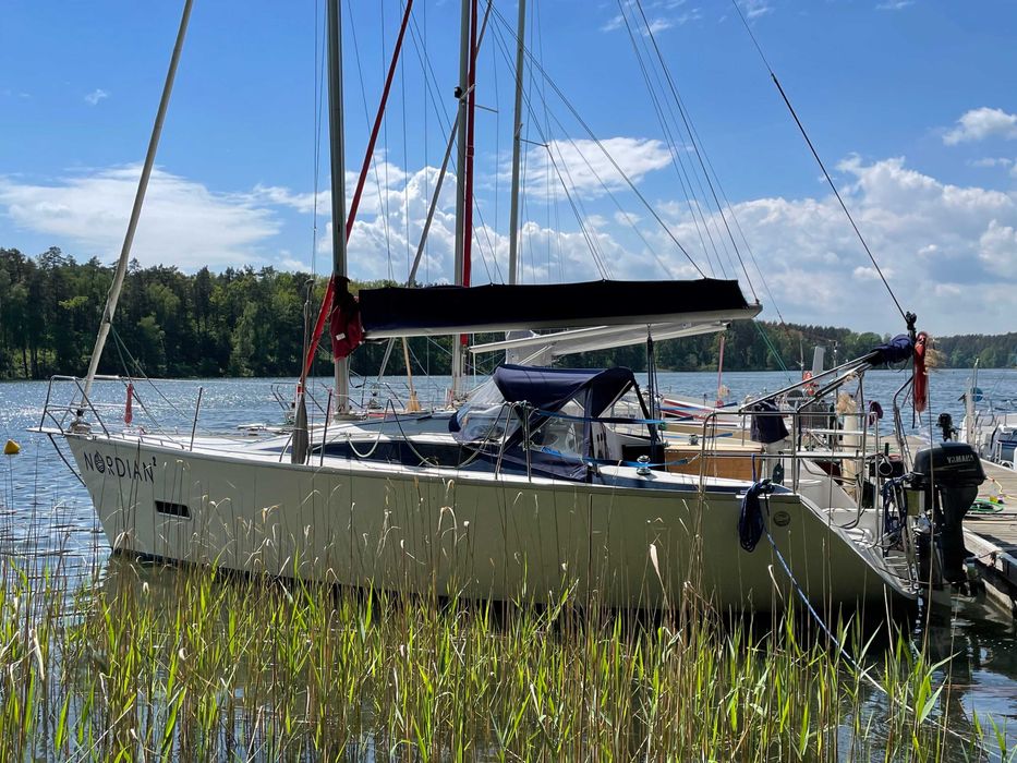 Czarter jachtu Mazury Tango 30 8-10os, ster strum webasto 7-14.06 tylko 3283zł