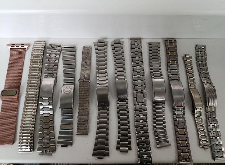 Браслети для годинників
