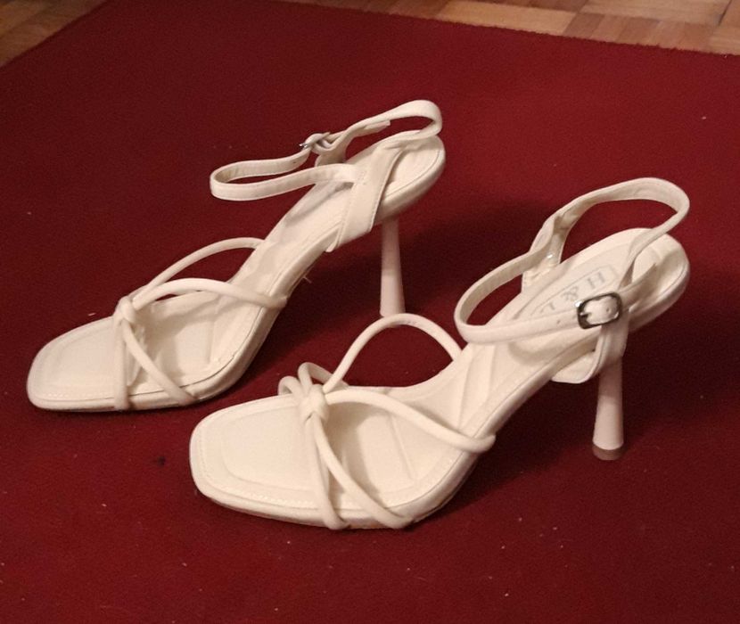 SANDÁLIAS novas elegantes