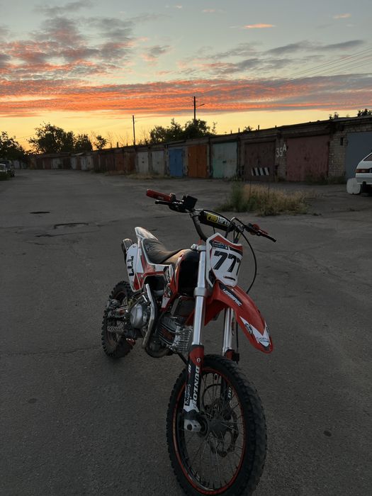 Продам питбайк 190сс Daytona