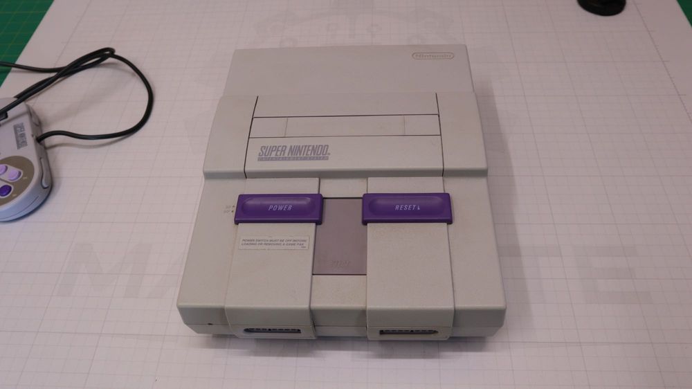 Приставка  Nintendo SNES