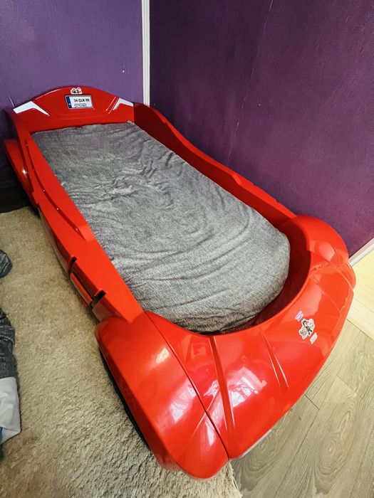 Ліжко машинка Cilek червона