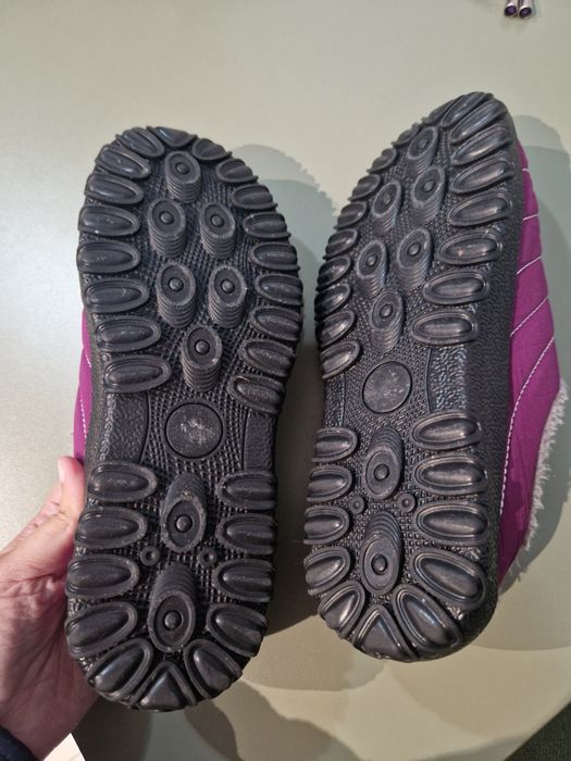 Pantufas com pêlo e antiderrapantes
