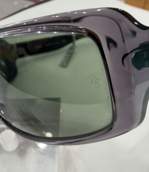 Óculos de Sol Ray Ban RB 4088 novos