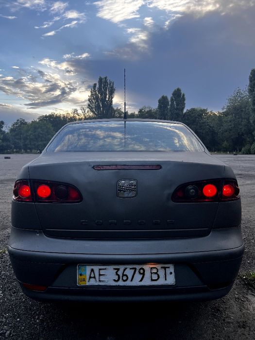 VIN VSSZZZ6LZ8R029420 фото оголошення 4 з 8