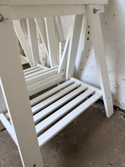 cavaletes brancos ikea