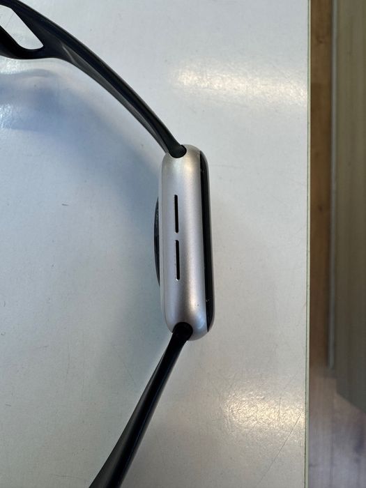 Apple Watch SE (2ª Geração) 40mm – GPS + Cellular – Excelente Estado