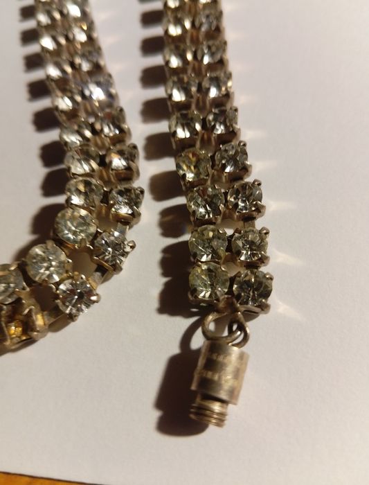 Colar lindo com pedrinhas semipreciosas