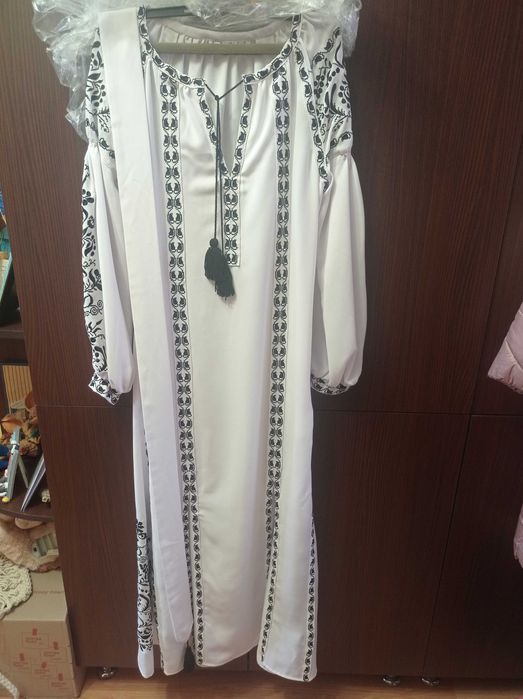 Платтячко вишите