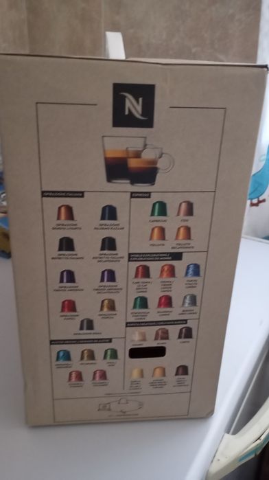 Máquina de café cápsulas Nespresso Nova