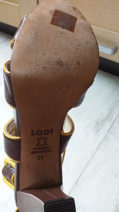 Buty firmy Lodi..