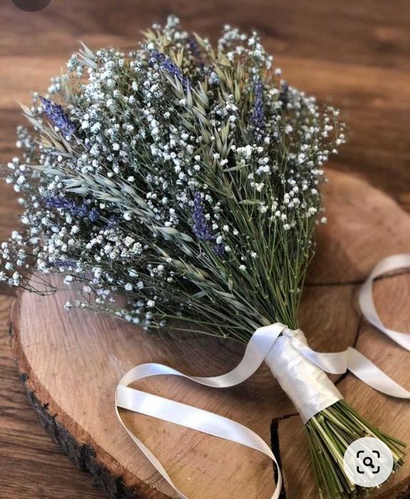 Komplet ślubny: bukiet z butonierką.