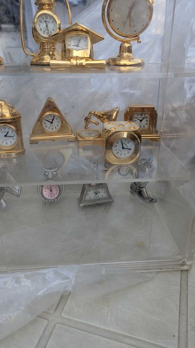 Mini relógios de exposição