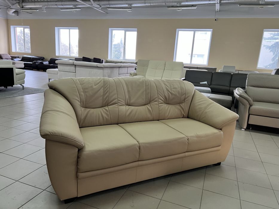 Диван трійка шкіряний нерозкладний стан нового