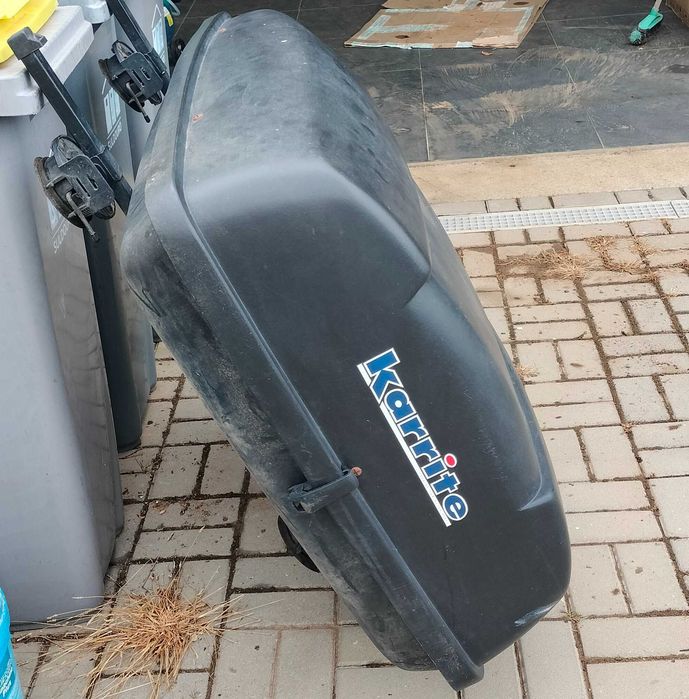 Mala transporte de tejadilho automóvel
