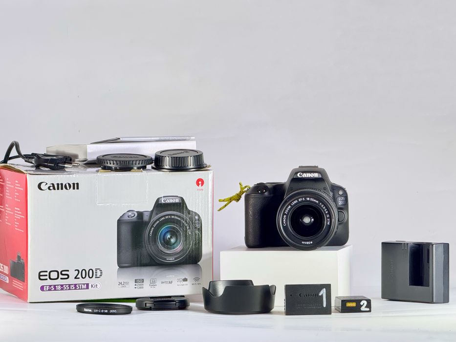 Canon EOS 200D +18-55 STM  | super stan