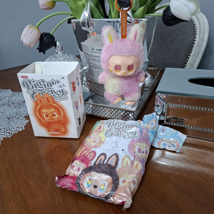 Zabawka maskotka labubu