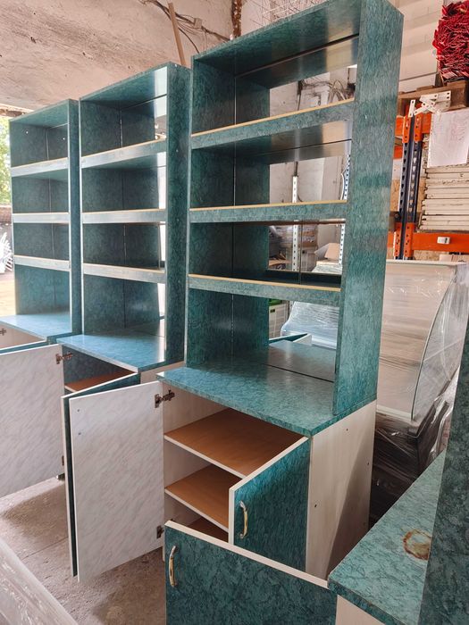 Торгові вітрини ДСП б у, стелажі торгові дсп б в, вітрина прилавок б в