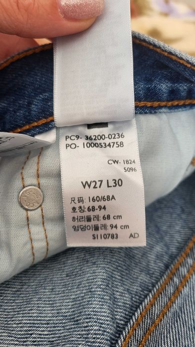 Джинси фірмові levis