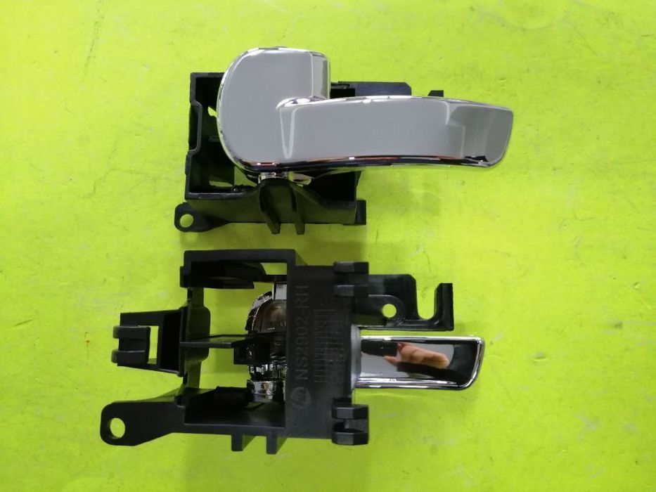 Puxador de porta cromado Nissan Navara D40 NOVO
