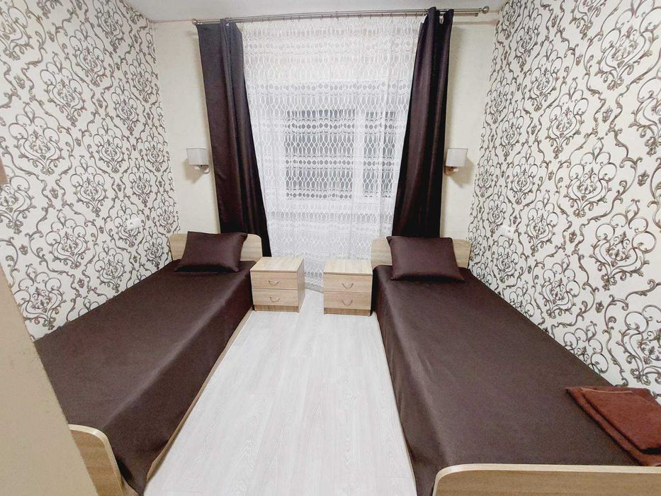 Біля термального басейну на 1-му поверсі 2-х кімнатна квартира.