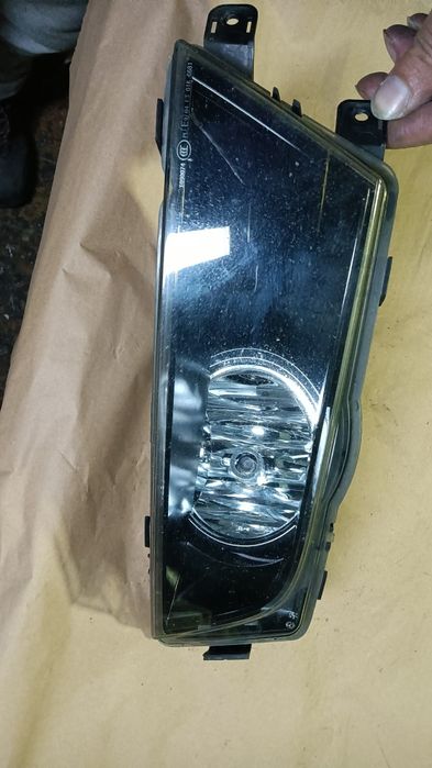 Farol neblina nevoeiro Skoda Octavia 3 de 2015