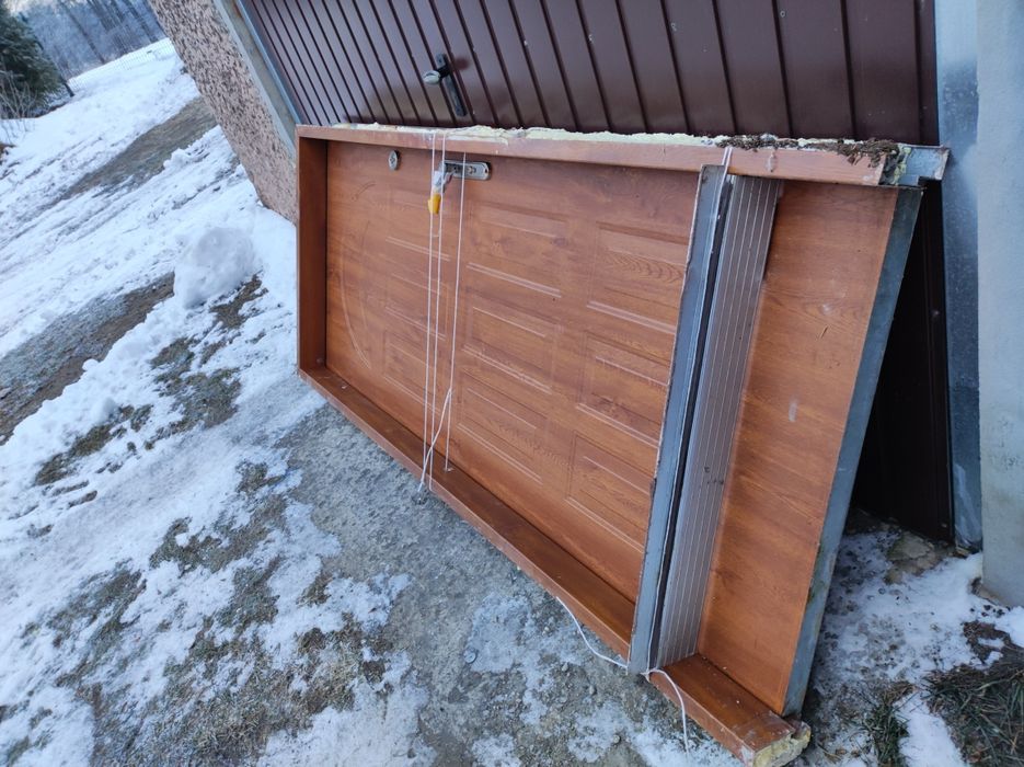 Drzwi zewnętrzne metalowe