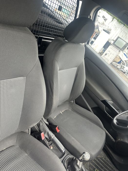 Conjunto 2 bancos opel corsa D carrinha
