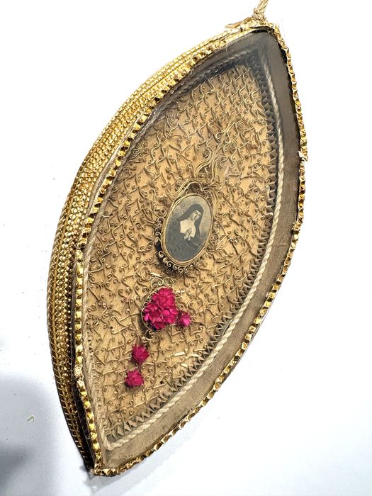 Lindo antigo registo com imagem de Santa Margarida Maria de Alacoque