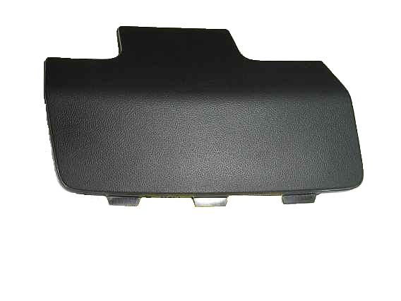 Заглушка буксировочного крюка задня на VW golf 5,6