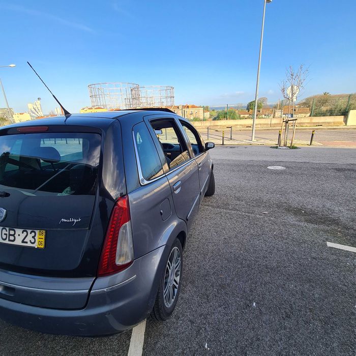 Automóvel Lancia Musa
