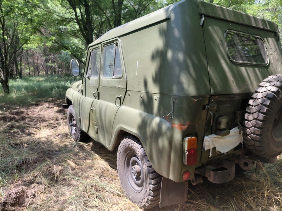 Уаз 469 2.4 бензин