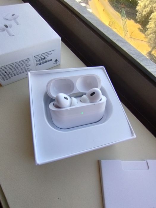 Apple AirPods Pro A3049+A2968 In-Ear (MagSafe Charging)
