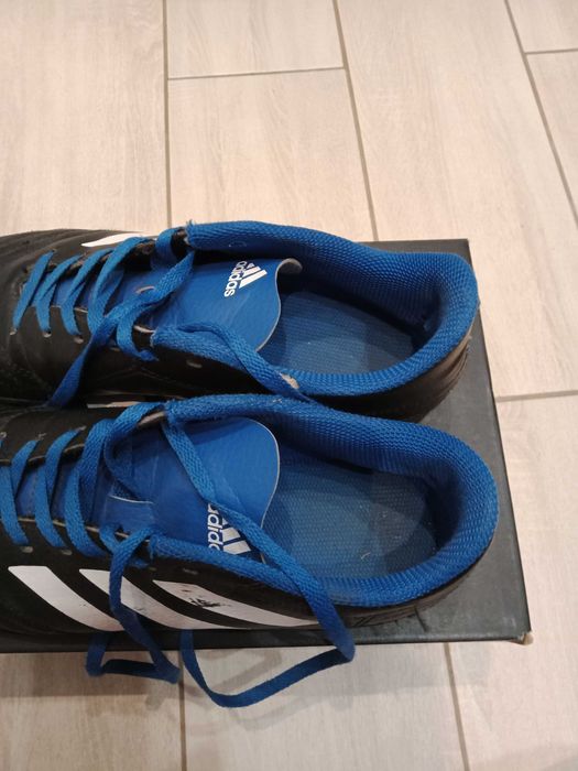Buty Adidas typu szutrówki 37 1/3