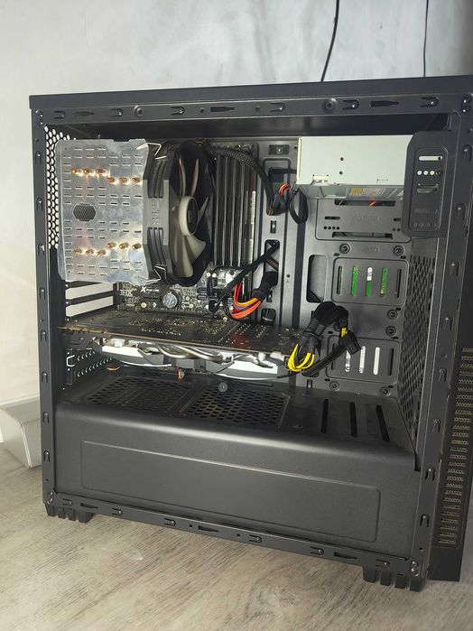 Komputer Intel i7 | GTX 1070 8GB | 16GB RAM | SSD | WiFi