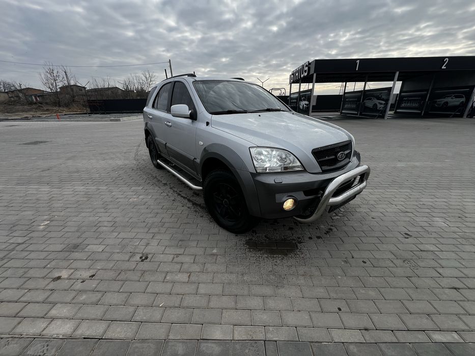 Автомобіль Kia Sorento 2.5 2006 рік. Повністю все обслужене. Не гнила