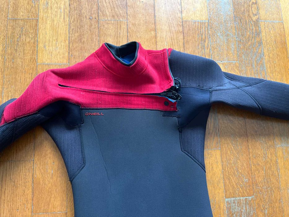 fato surf o´neil hyperfreak 5/4 + o´neil epic 3/4 16 anos rapaz