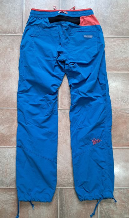 Трекінгові боулдерінг штани La Sportiva Itaca Pants та La Sportiva Sharp Pant W