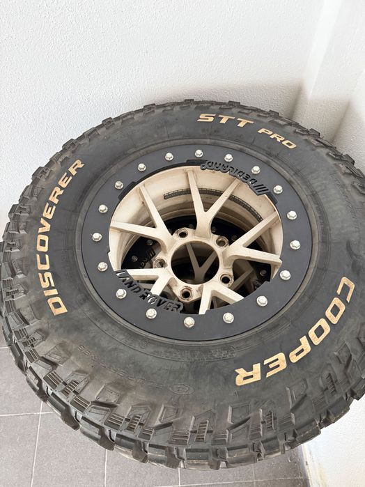 Jantes e Pneus Land Rover Defender