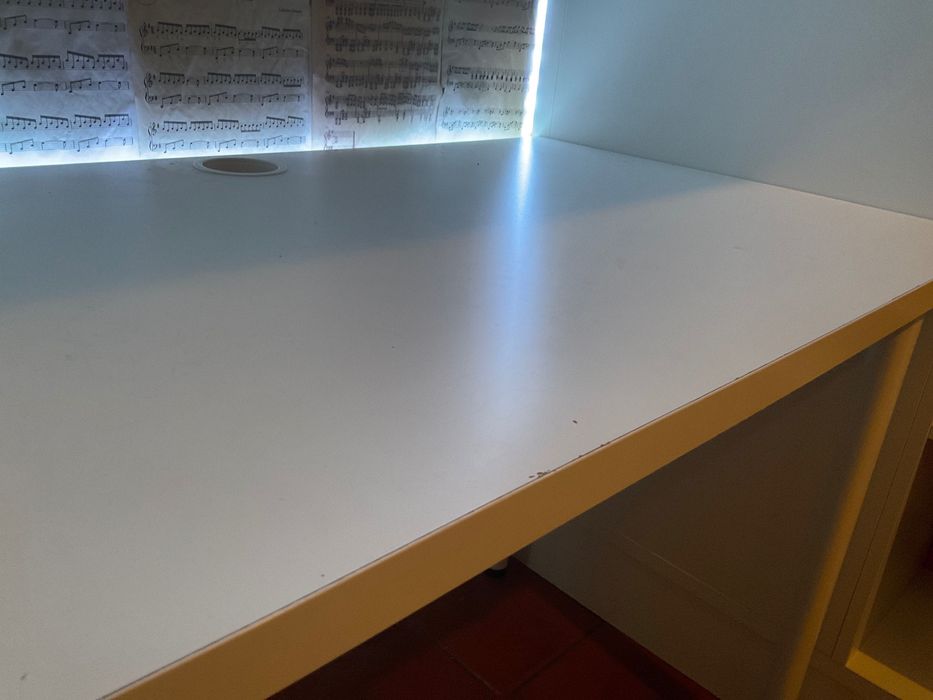 Beliche IKEA com secretária